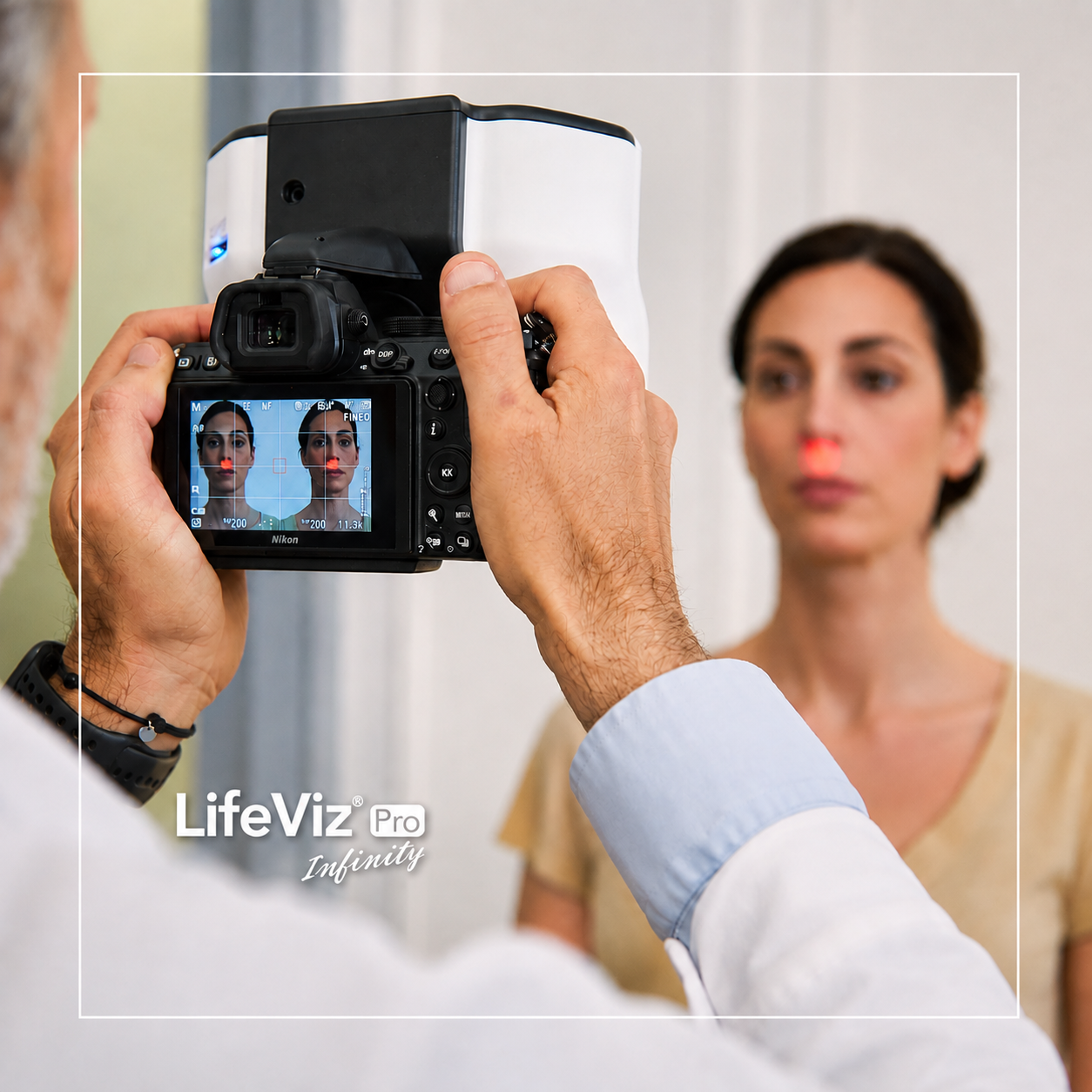 Physician reviewing LifeViz 3D imaging with a patient